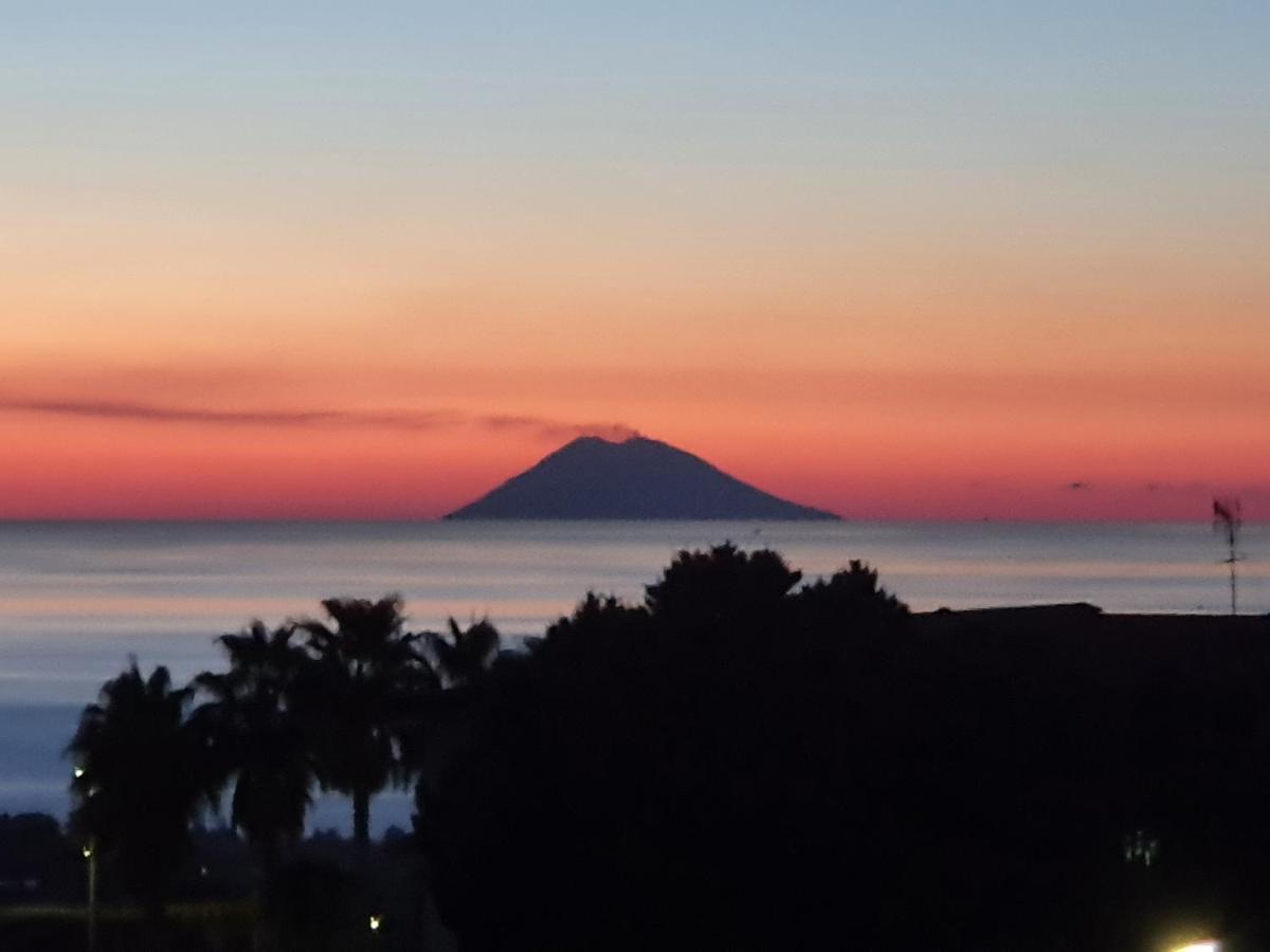 Laura Casa Vacanze Capo Vaticano Bagian luar foto